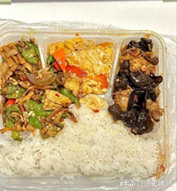 开云体育网址-北京下了死命令，2027年底前，所有中小学必须告别“校外配餐”